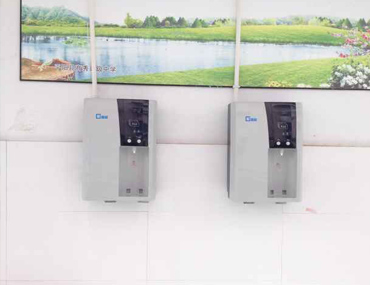 安裝校園凈水設(shè)備,給您一個健康的校園飲水生活