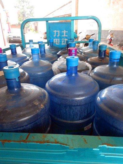 精格告訴你:桶裝水將會逐漸被不銹鋼開水器取代?。?！