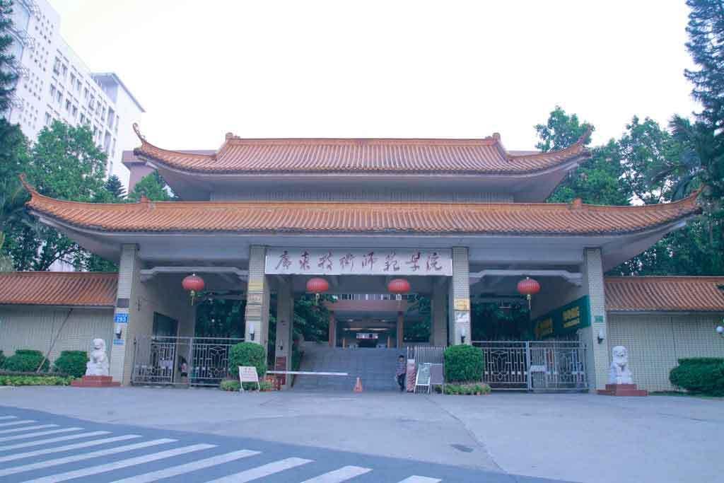 廣東技術師范學院喝上安全健康的精格直飲水