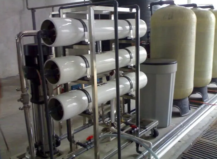 反滲透凈水設(shè)備好用嘛 反滲透凈水設(shè)備如何選購？